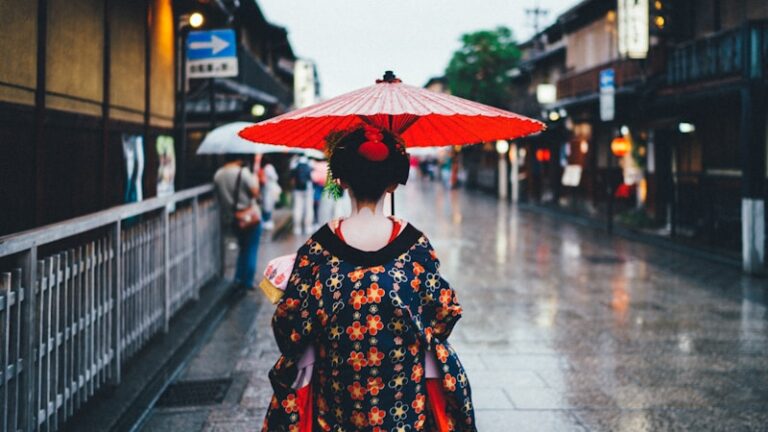 入梅とはいつ?意味・由来・梅雨との違いをやさしくわかりやすく解説 | ふわりジャーナル